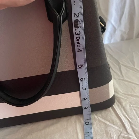 Deluxity Black and Gray Women's Satchel - Picture 4 of 5